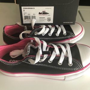 Brand new girls converse size 2